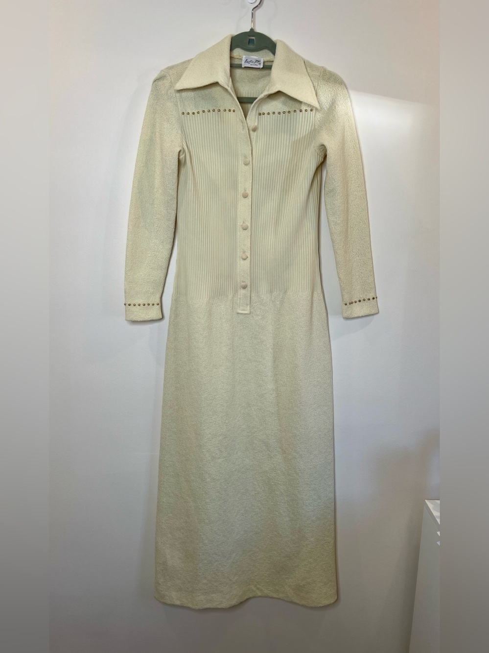 Leslie Faye Knits Maxi Dress Vintage 60s 70s Cream Button Collar Long Sleeve